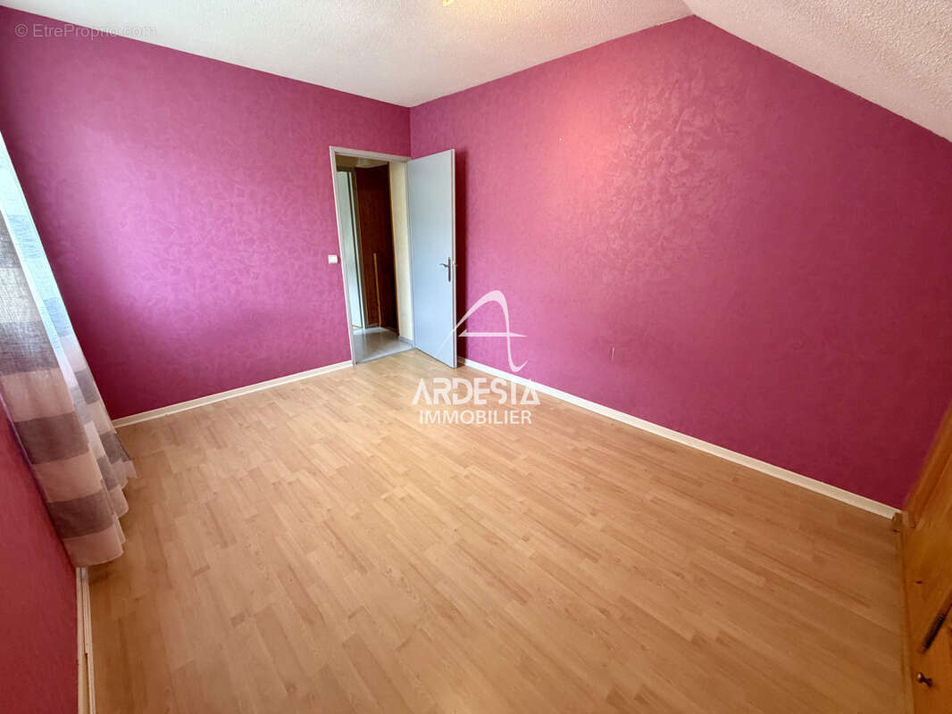 Appartement à SAINT-JEAN-DE-MAURIENNE