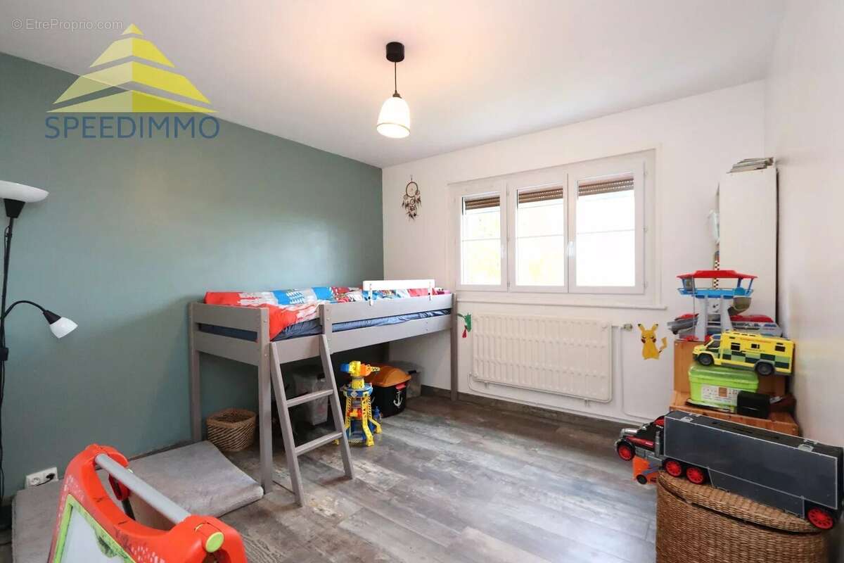 Maison à COMBS-LA-VILLE