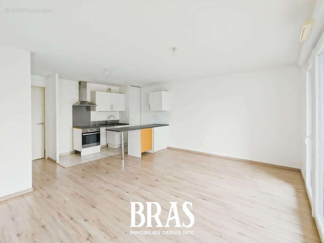 Appartement à REZE