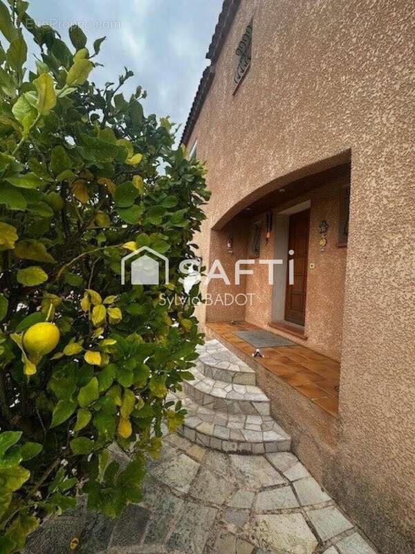 Photo 2 - Maison à SIX-FOURS-LES-PLAGES