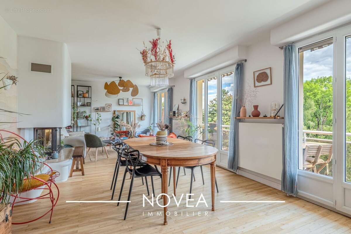 Appartement 103 m² à Collonges-Au-Mont-D'or  - photo 2