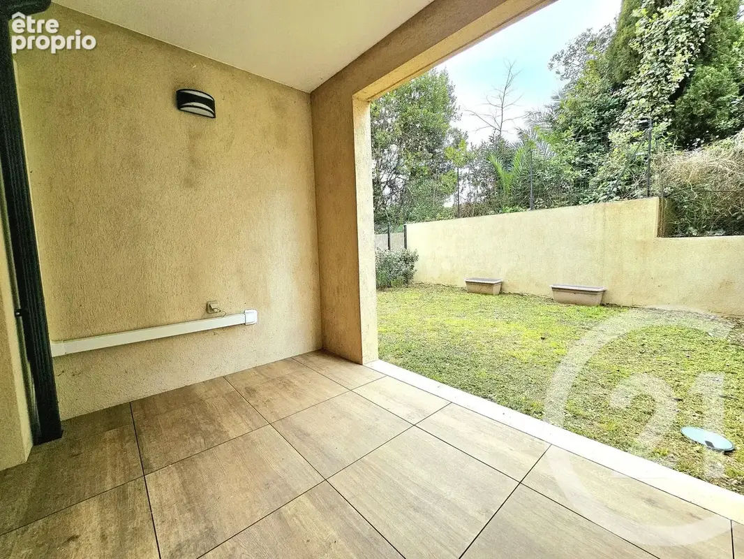 Appartement 2 pièces 41 m² à vendre à Six-Fours-Les-Plages (83140) - photo 2