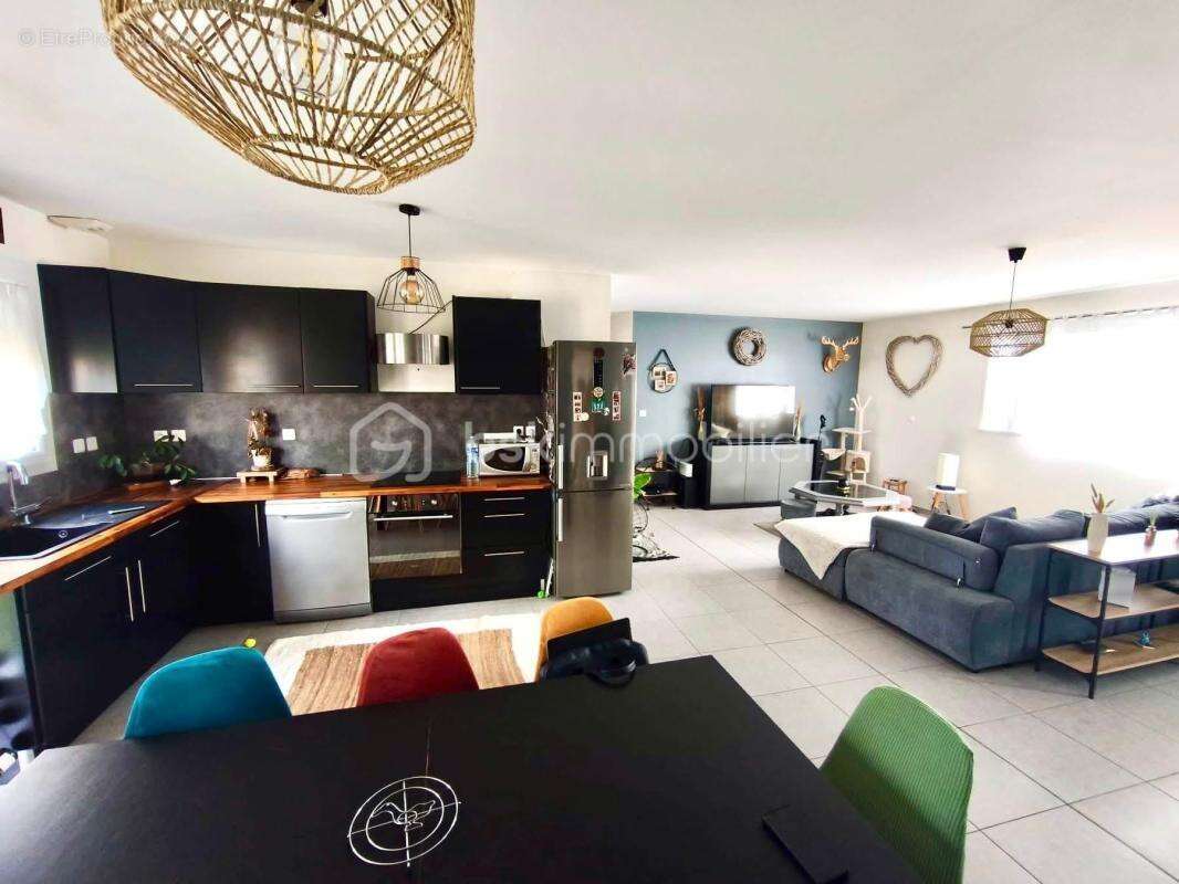 Maison de plain-pied de 2016 – 103 m² – 3 chambres – Combles aménageables – Montdidier (80500) - photo 6