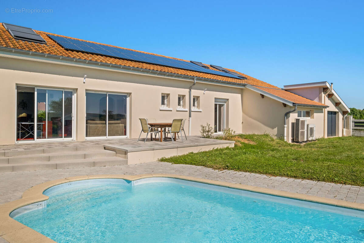 Photo 4 - Maison à LUZINAY