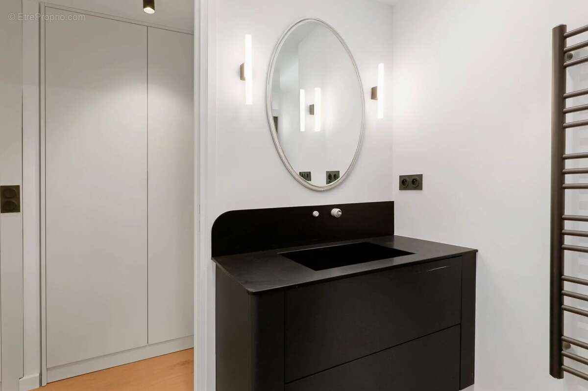 Appartement à PARIS-3E