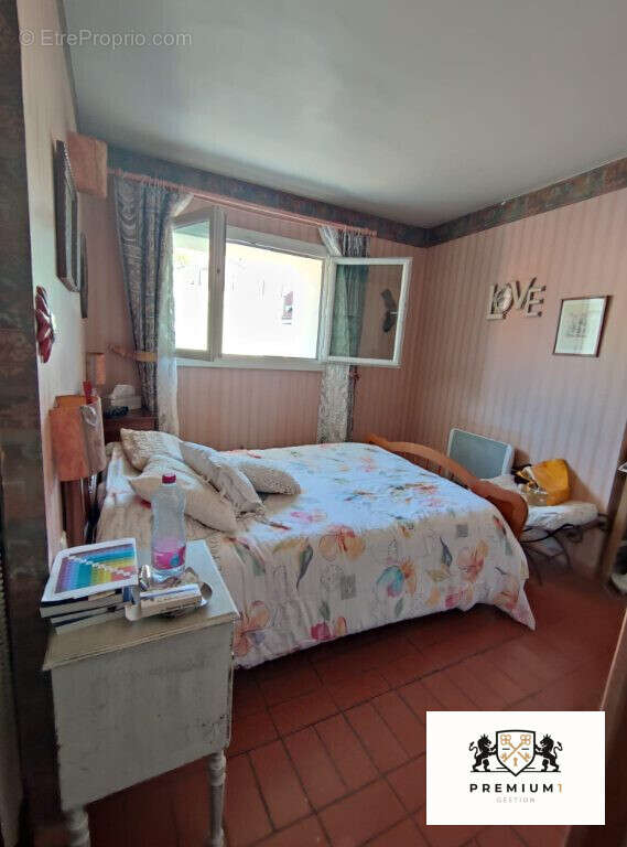 Maison à LE THILLAY