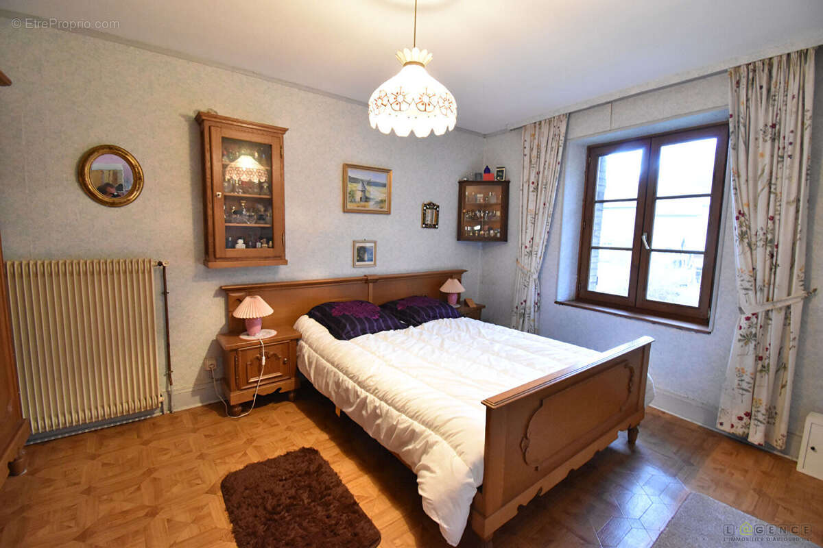 Maison à NEUFMAISONS