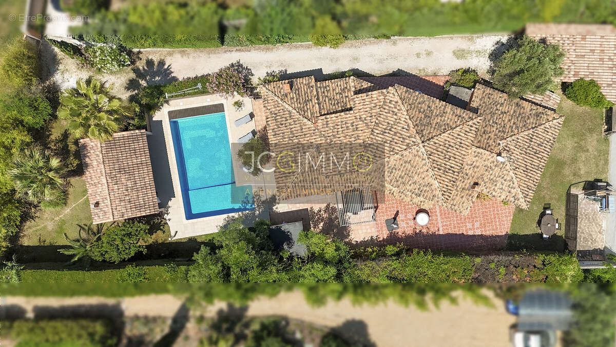 Villa provençale de 166 m2 avec piscine, pool house et annexes - La Crau / Les Sauvans - photo 23