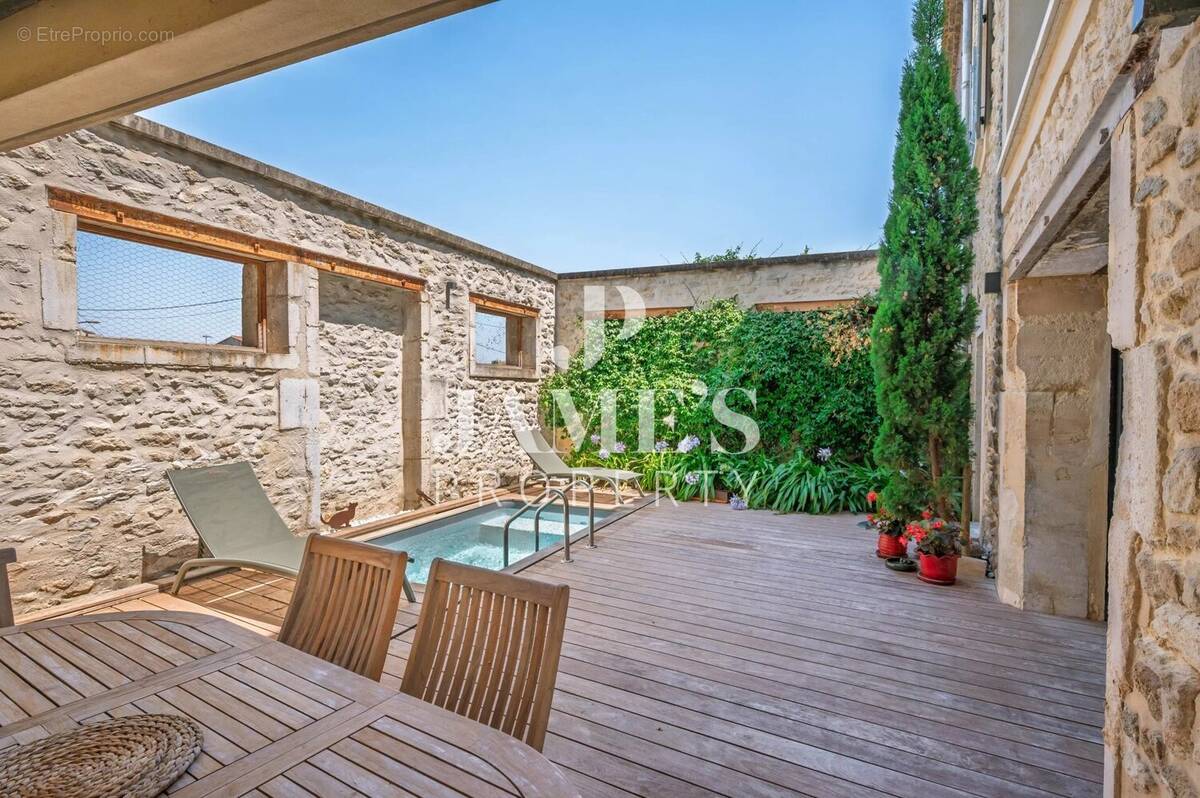 Maison à SAINT-REMY-DE-PROVENCE