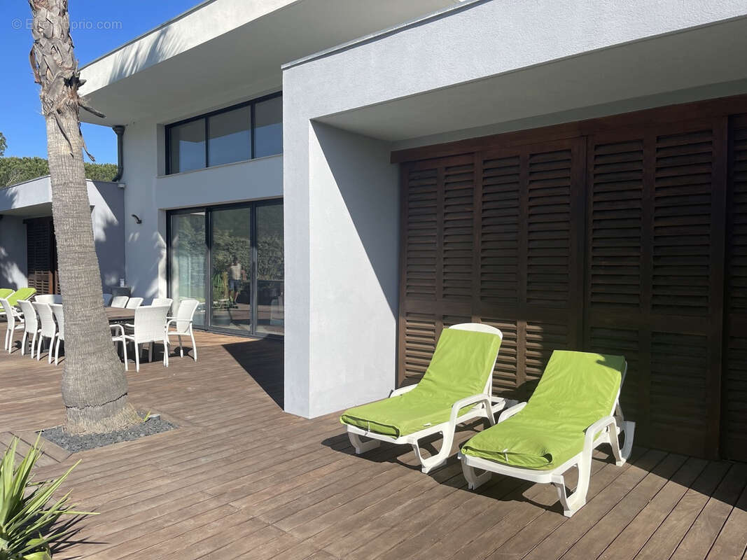 Maison à PLAN-DE-LA-TOUR