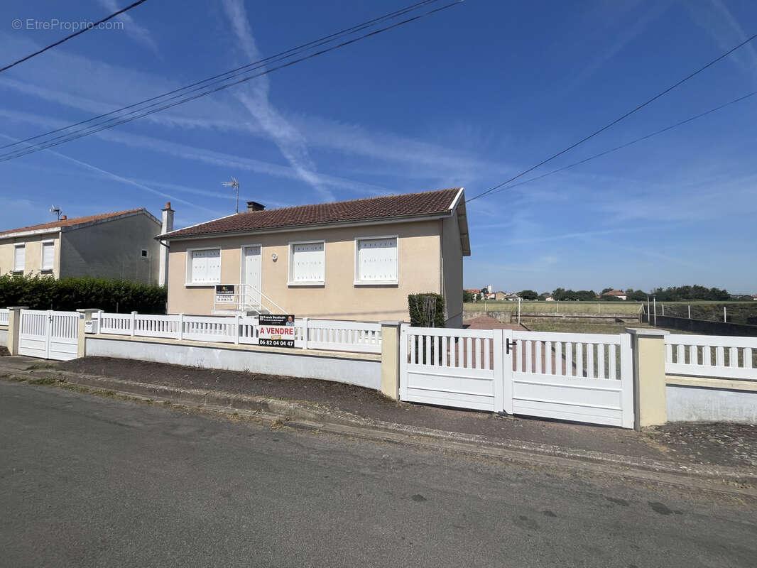 Maison à THOUARS
