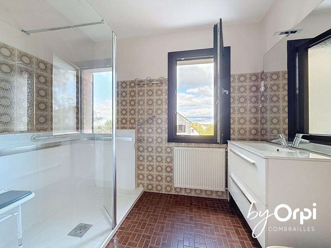 Maison à SAINT-ELOY-LES-MINES