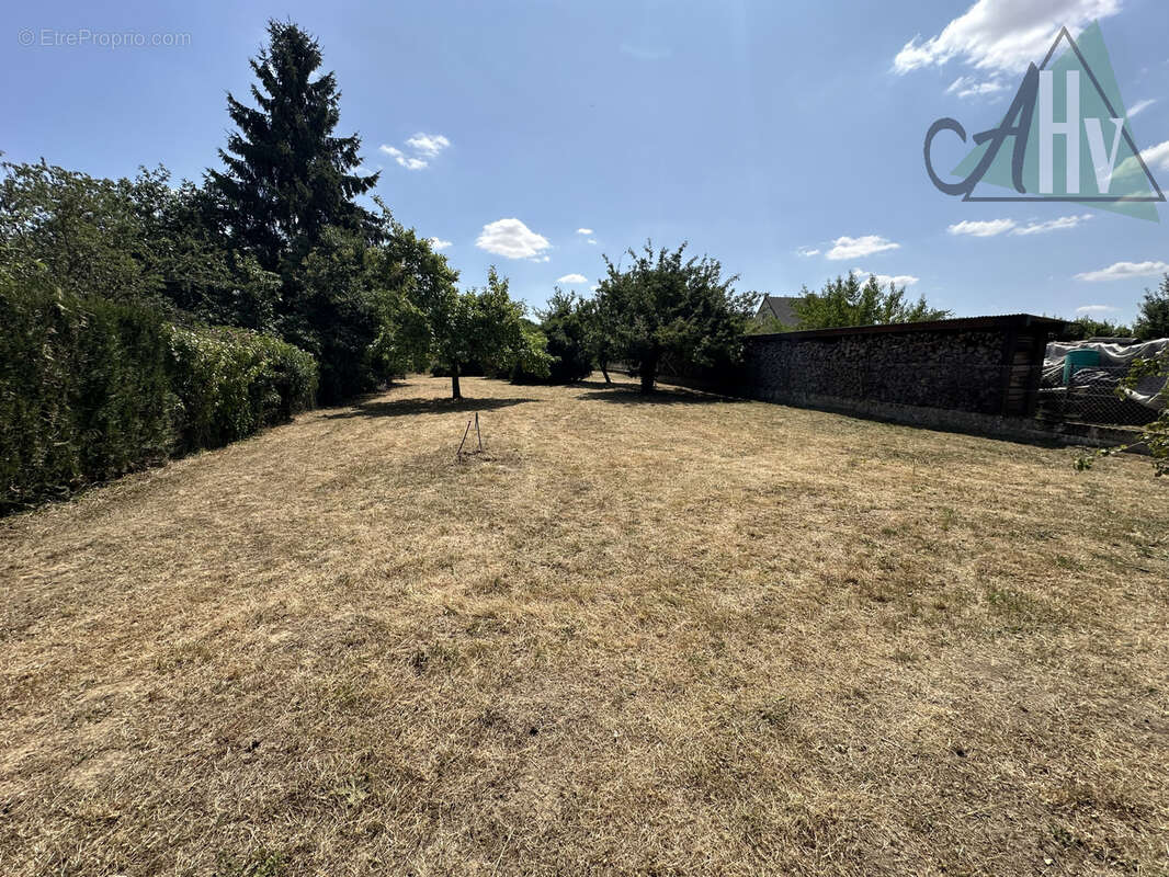 Terrain à Bâtir 1220m2 - photo 2