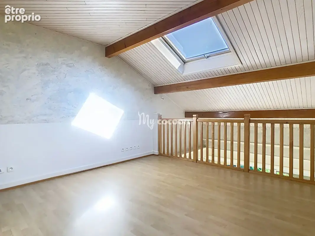 Maison - T6 - 200 m² - photo 12