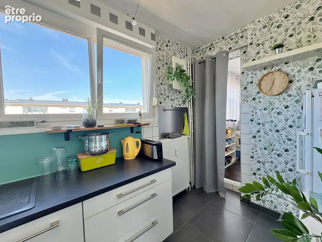 T5 familial traversant de 116 m² - Terrasse, garage, ascenseur - Gare à 10 min - photo 7