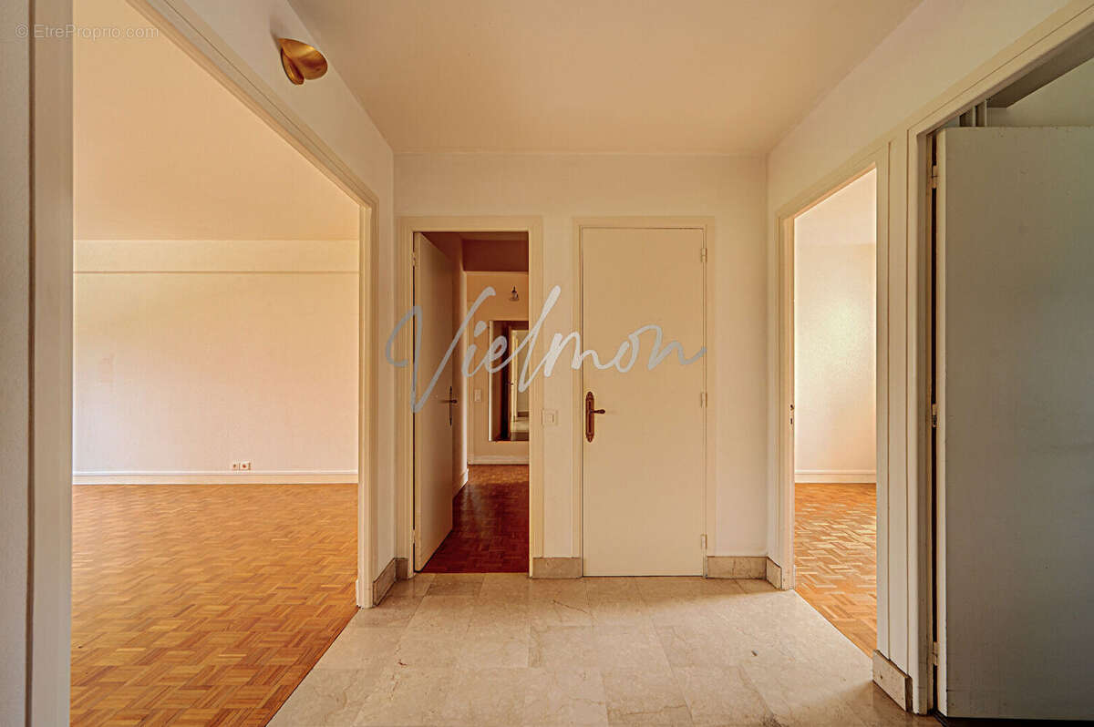 Appartement à MAISONS-LAFFITTE