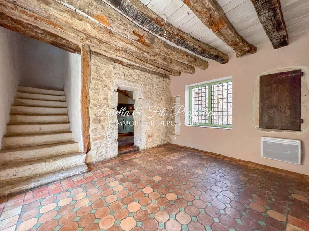 Maison à GOUDARGUES