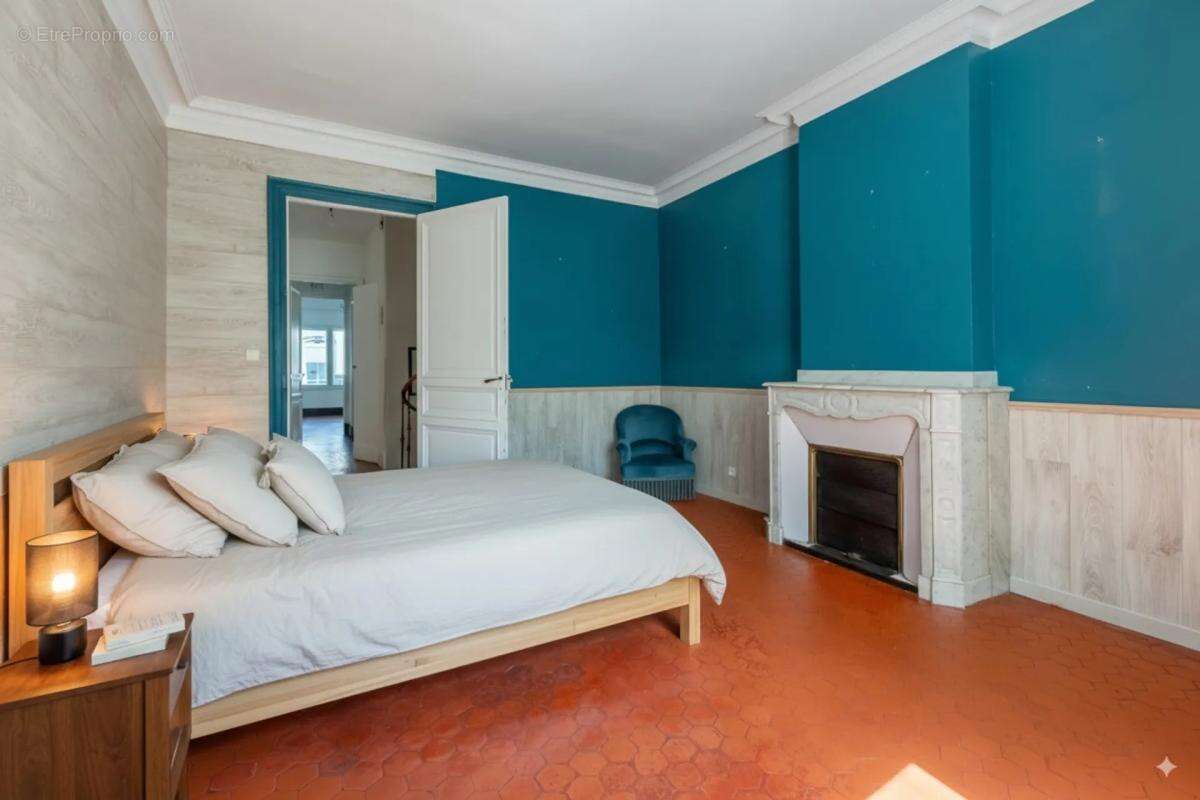 Maison à LEZIGNAN-CORBIERES