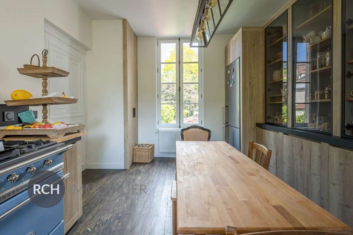 Maison à MONTFORT-L'AMAURY