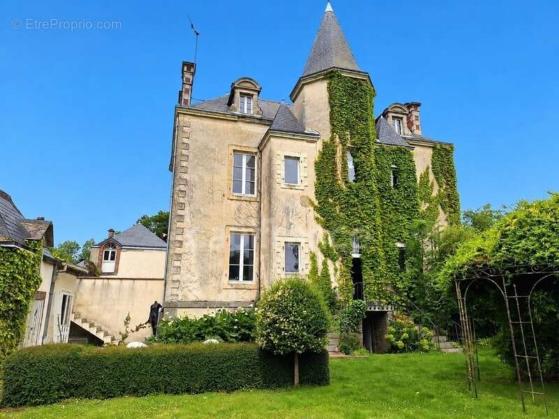 Maison à SOULGE-SUR-OUETTE