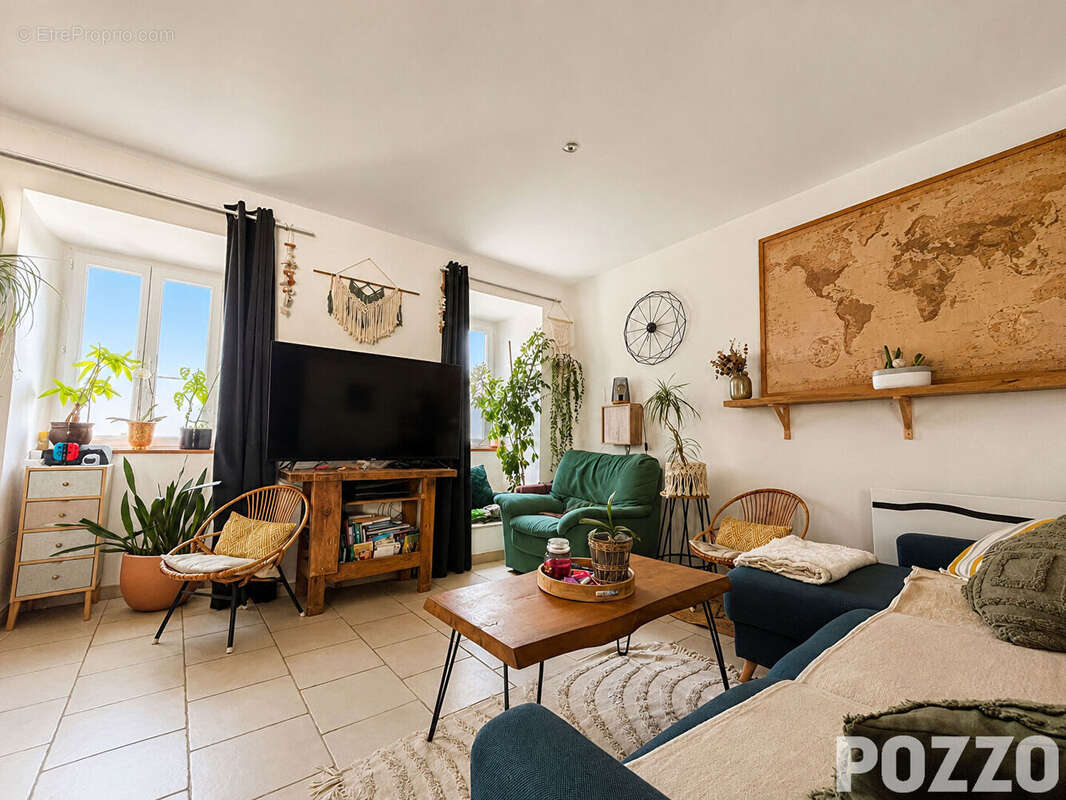 Belle maison en pierre, 147m2, 4ch, dépendances, beau terrain vue dégagée et sans vis à vis - photo 4