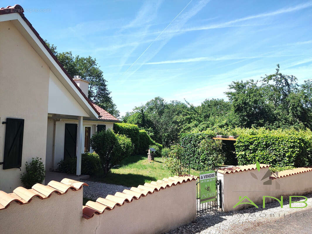 Maison à ECURAS
