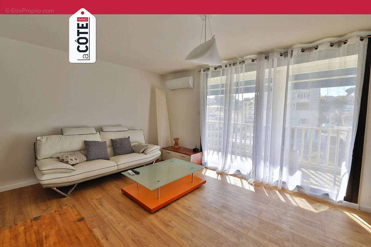 Appartement à CARRY-LE-ROUET