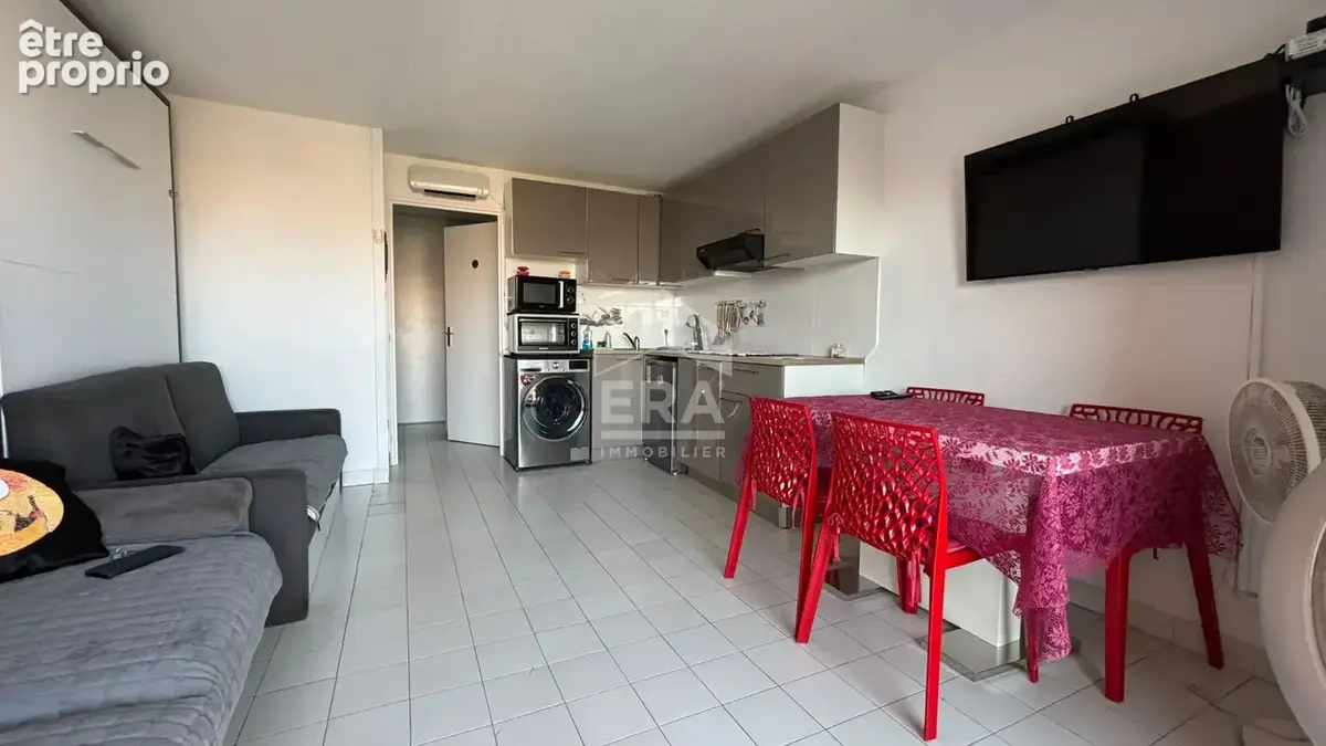 FREJUS PLAGE. Studio cabine 27 m2 - photo 2