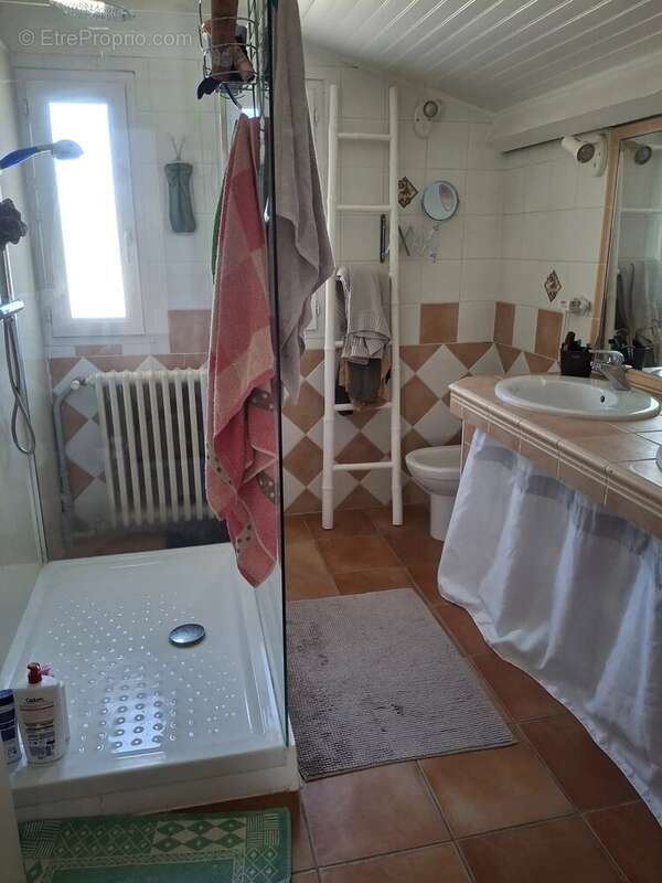 Maison à MONTELIMAR