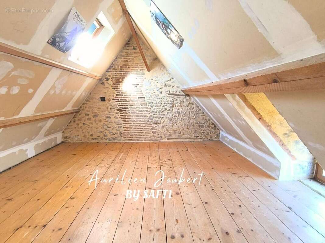 Maison 101 m² à Oulches  - photo 7
