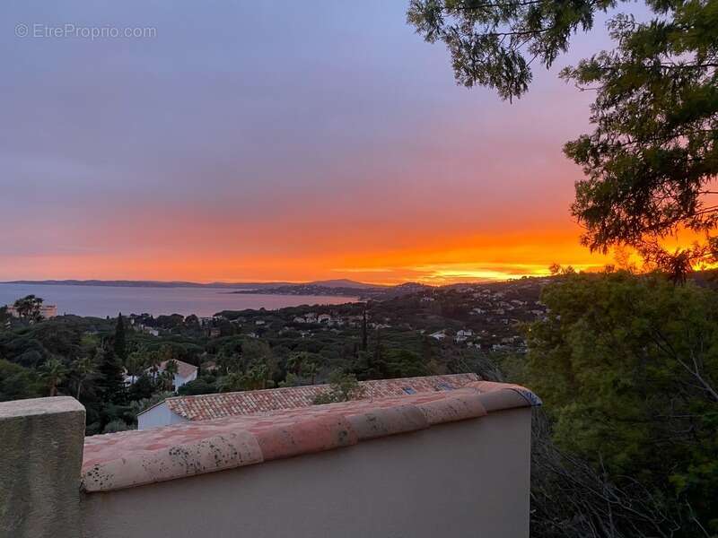 Appartement à LES ISSAMBRES