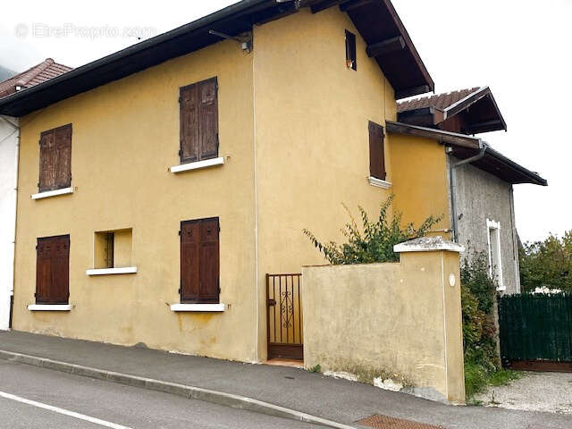 Maison à VILLARD-BONNOT