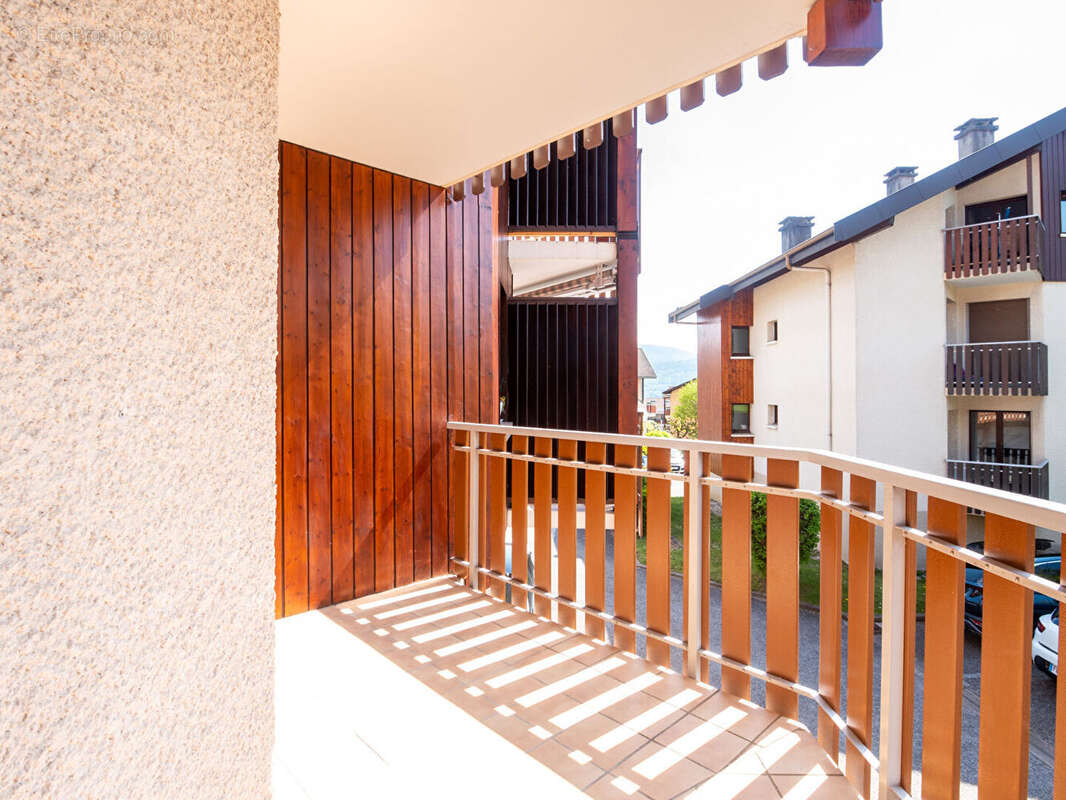 Laforet immobilier - "zinnia" - annecy - appartement 4 pièces - 68,27 m²  -  balcons - cave - parking de copropriete - photo 3