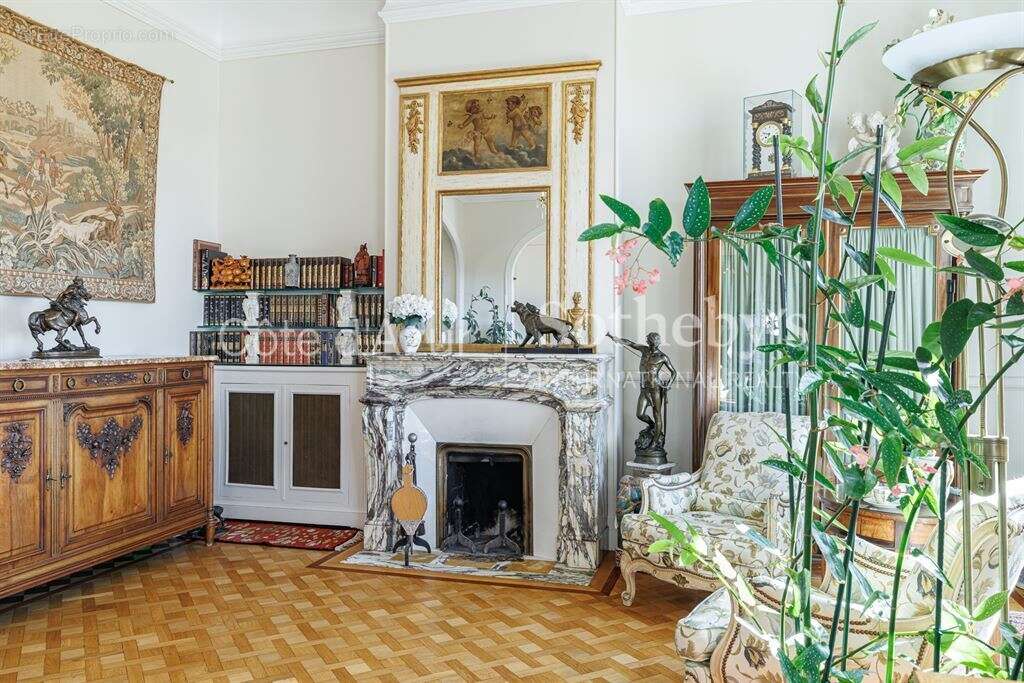 Appartement bourgeois dernier étage avec 5 chambres Nice Carabacel - photo 10