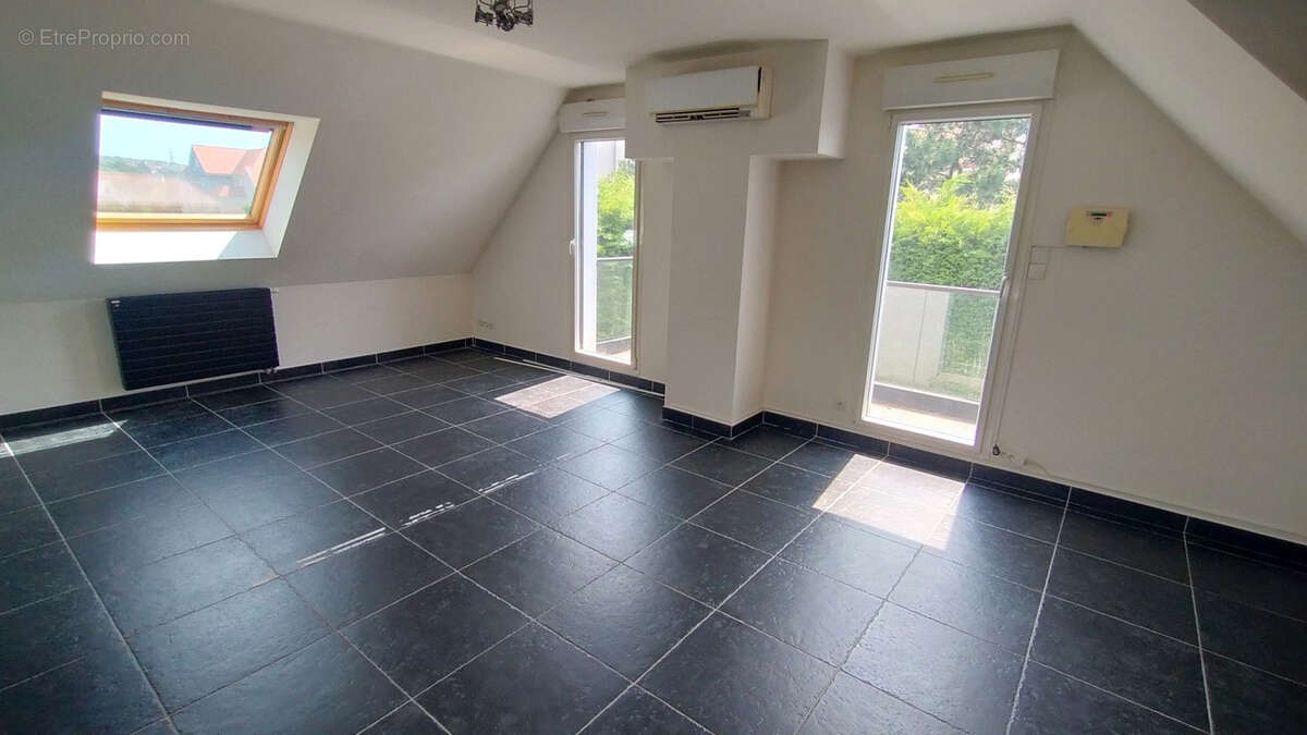 Maison à SAINT-MARTIN-BOULOGNE