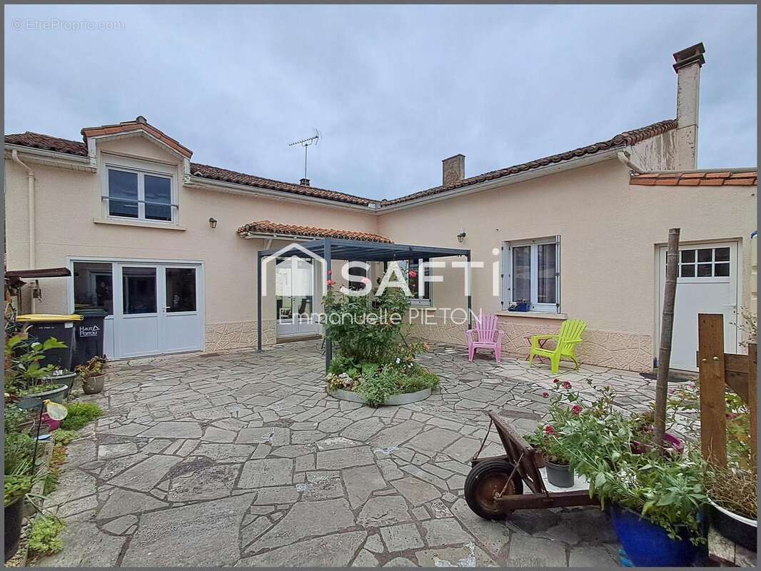 Maison 110 m² à Yversay  - photo 9