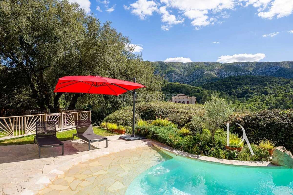 Appartement à VAUVENARGUES