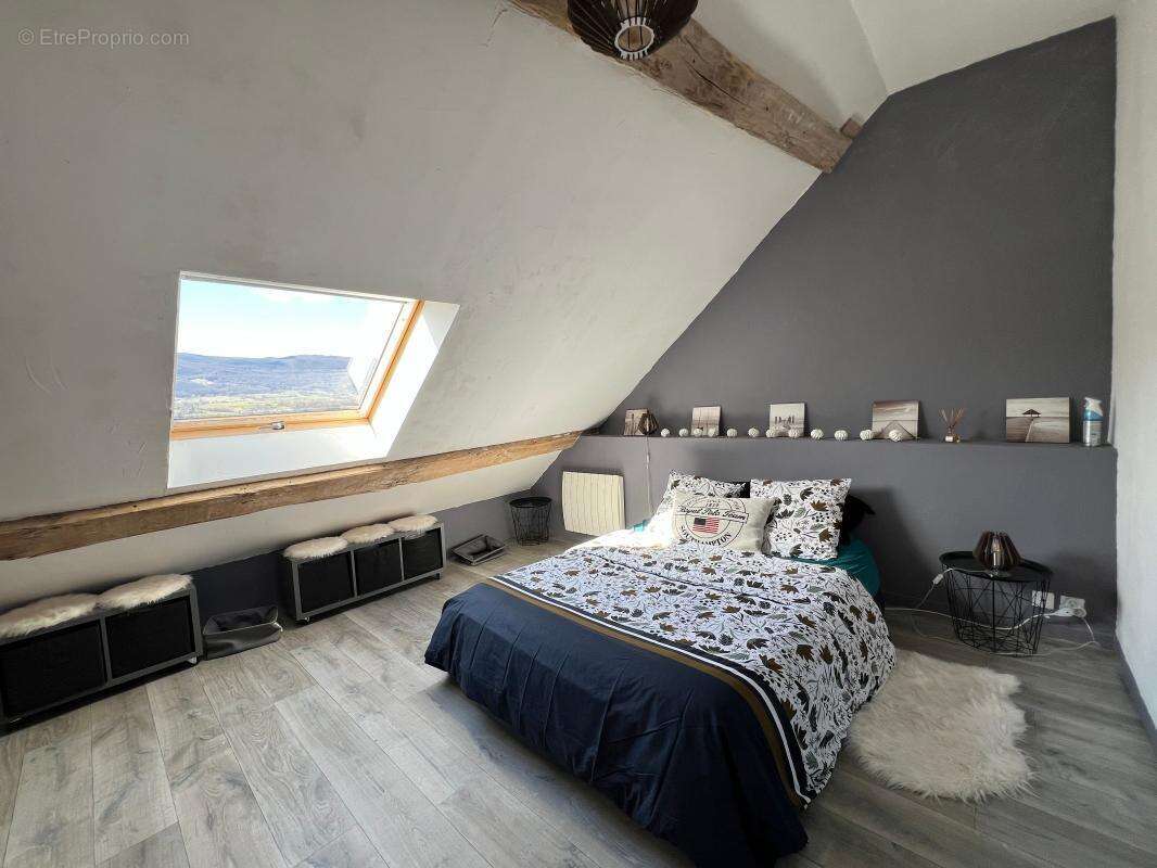 Appartement à VALLIERES