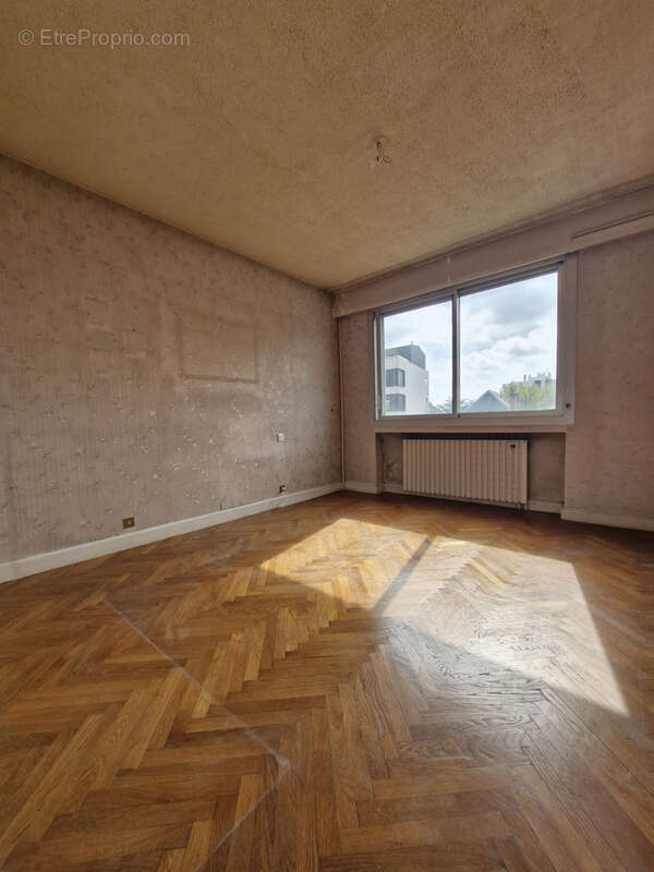 Appartement à BRON