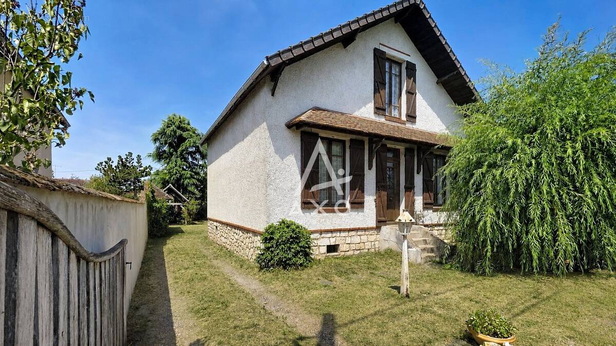 Maison à AMILLY