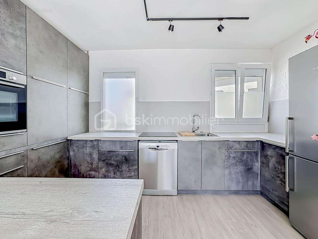 *** Magnifique appartement T3 de 67m2 avec terrasse de 15m2 VUE MER à Palavas *** - photo 9