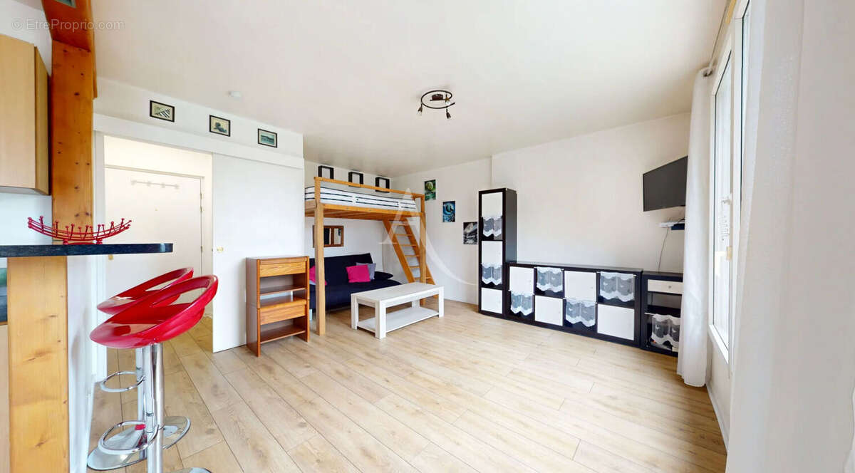 Appartement à PONTAULT-COMBAULT