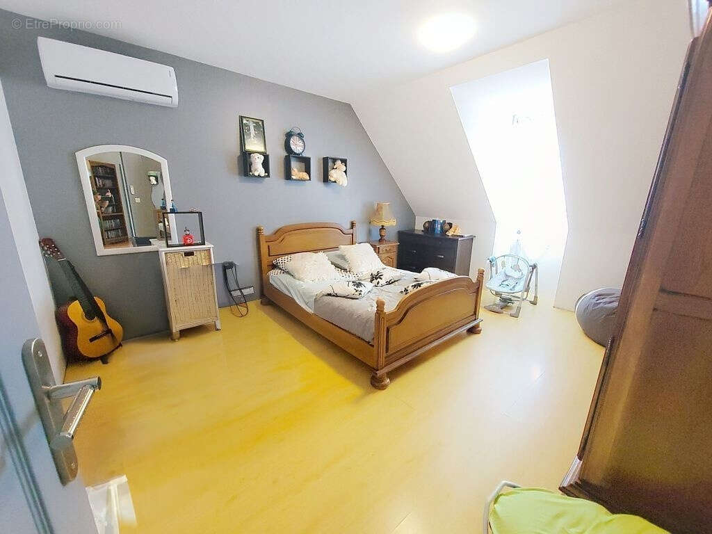 Maison à CRESSERONS