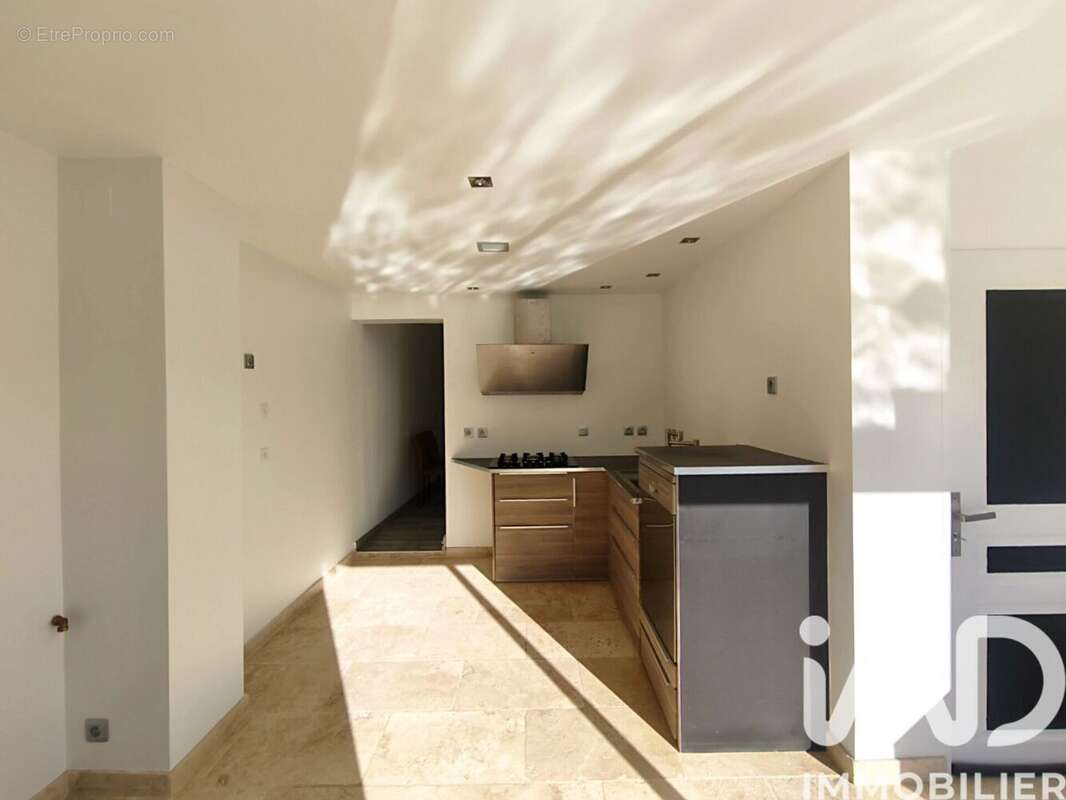 Photo 8 - Maison à ROUJAN