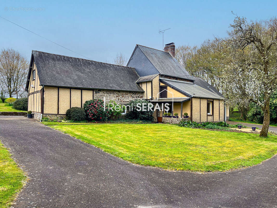 Maison à LA LANDE-PATRY