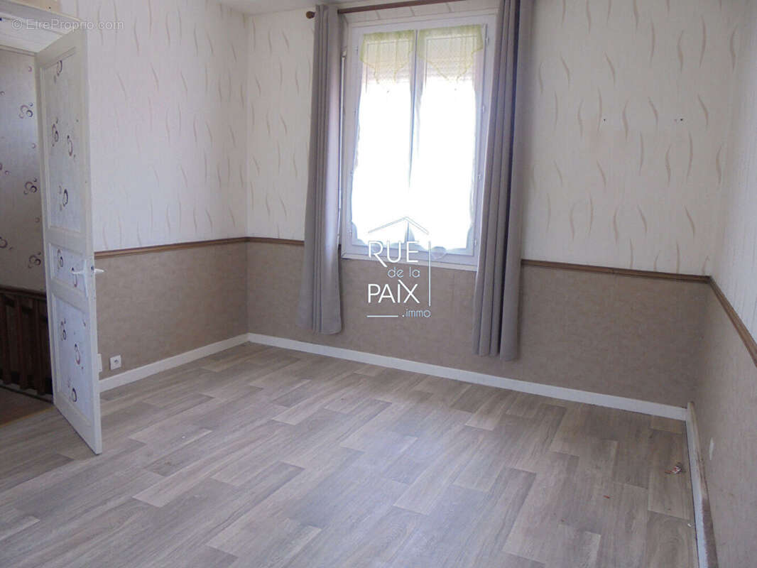 Maison à CHATELLERAULT