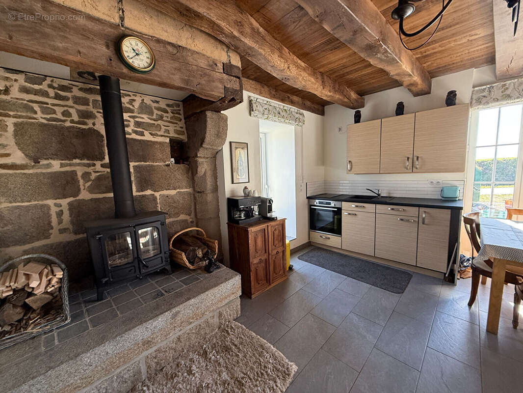 Maison à NOYAL-SOUS-BAZOUGES