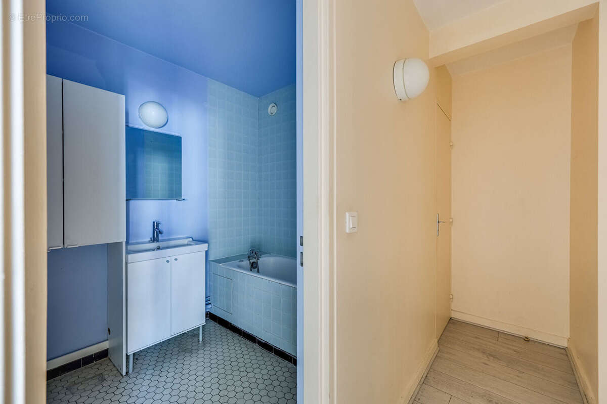 Appartement à PARIS-19E