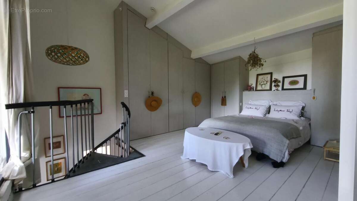 Au coeur d'Uzès maison en pierre rénovée - photo 5