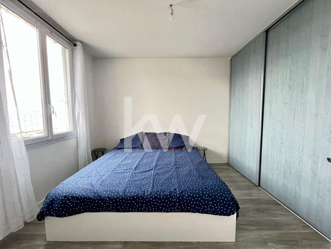 Appartement à SAINT-JEAN-DE-LA-RUELLE